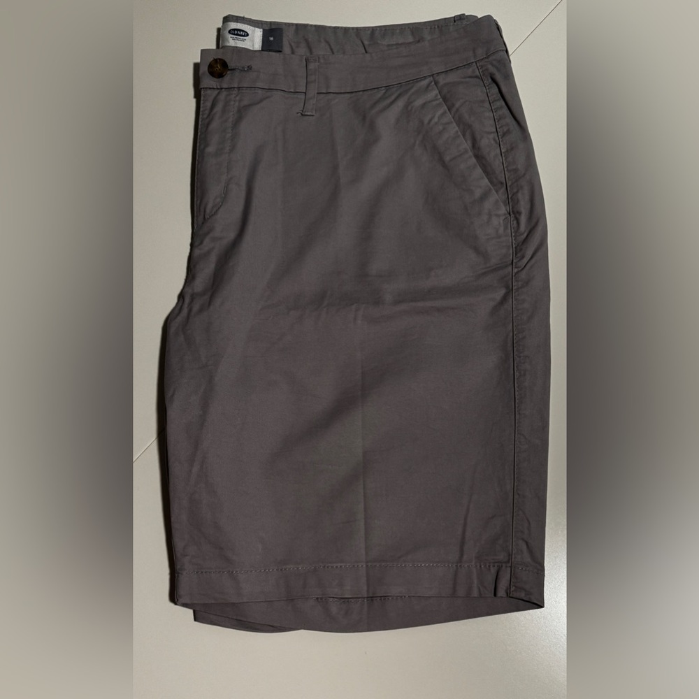 Old Navy shorts size 16